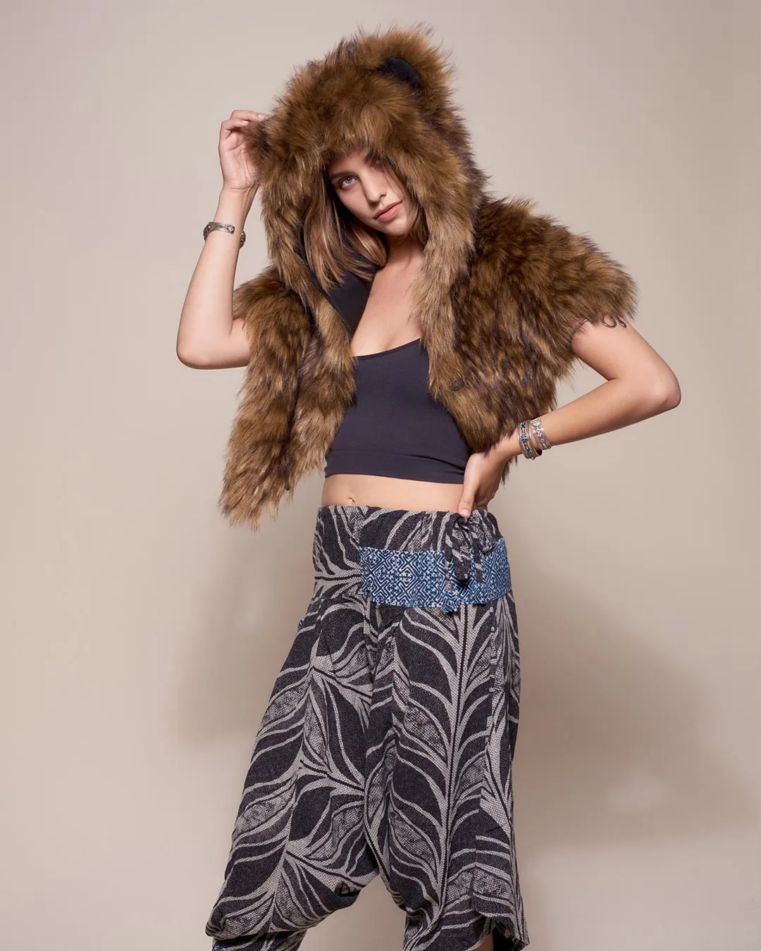 Grizzly Bear Collector Edition Faux Fur Shawl | Women's